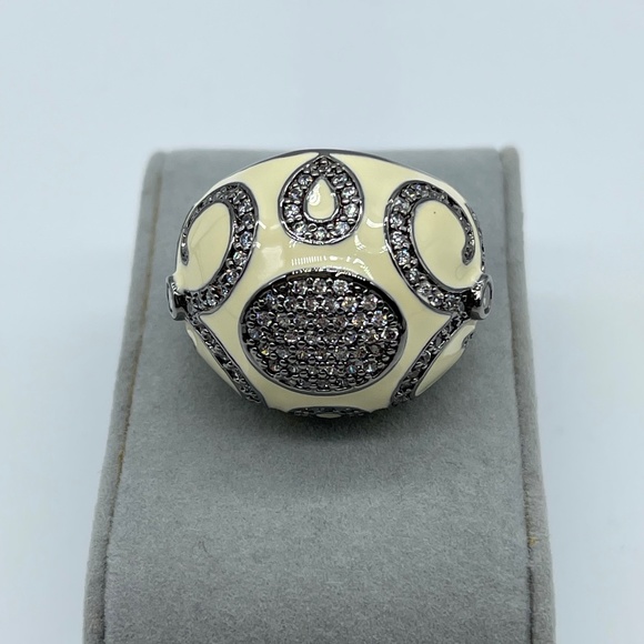 Enamel and Gunmetal Crystal Statement Dome Ring Size 8 - Picture 1 of 2